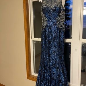 Size 8 dress,NYdress brand.worn one,dried cleaned.Asking $250 OBO.